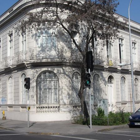 Residencial Praga Hostel Santiago Exterior photo